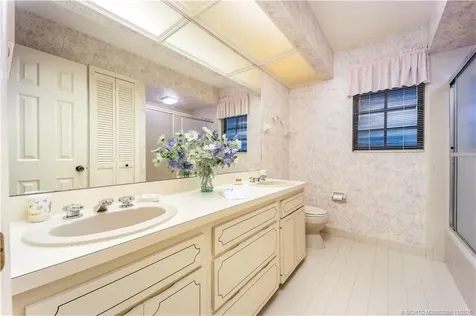 5884 SE Glen Eagle Way Stuart FL 34997