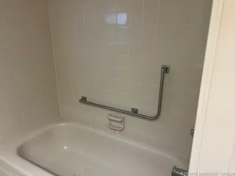 6118 N Joshua Lane Lantana FL 33462