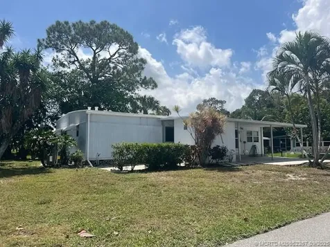 6118 N Joshua Lane Lantana FL 33462