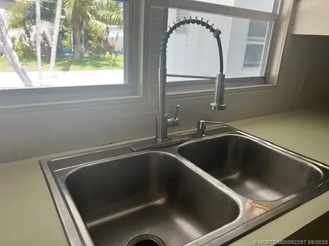 6118 N Joshua Lane Lantana FL 33462