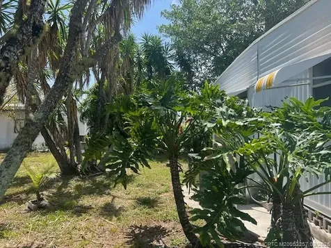 6118 N Joshua Lane Lantana FL 33462