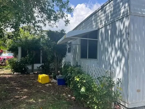 6118 N Joshua Lane Lantana FL 33462