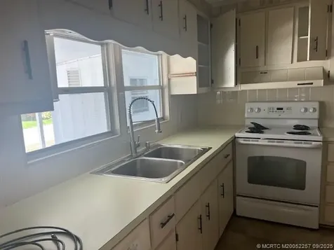 6118 N Joshua Lane Lantana FL 33462