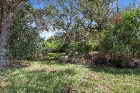 2460 Sweetwater Drive Fort Pierce FL 34981