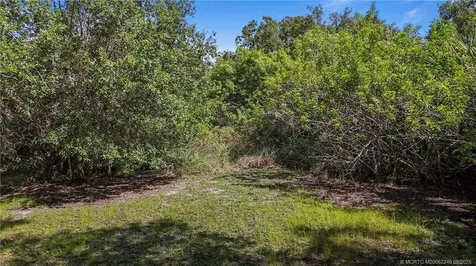 2460 Sweetwater Drive Fort Pierce FL 34981