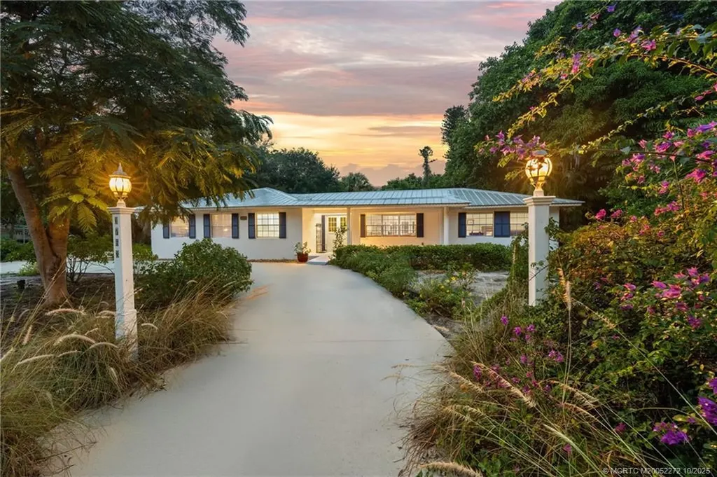 3763 SE Old Saint Lucie Boulevard Stuart FL 34996