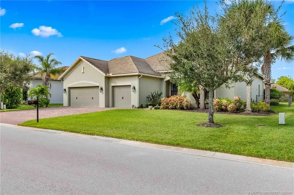 1092 SW Scrub Oak Avenue Palm City FL 34990