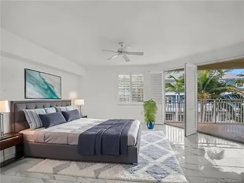 275 NW Flagler Avenue Stuart FL 34994