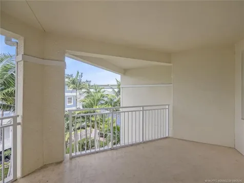 275 NW Flagler Avenue Stuart FL 34994