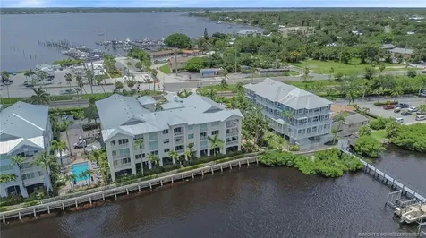 275 NW Flagler Avenue Stuart FL 34994
