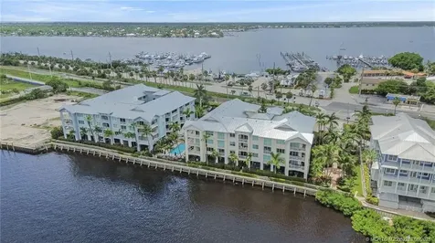 275 NW Flagler Avenue Stuart FL 34994