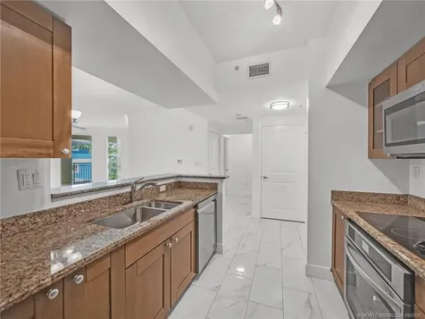 275 NW Flagler Avenue Stuart FL 34994