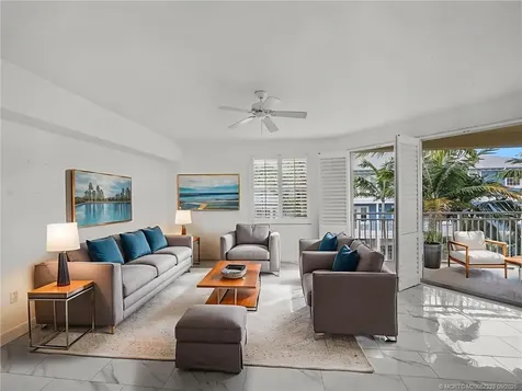 275 NW Flagler Avenue Stuart FL 34994