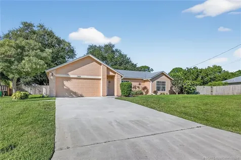 140 SW Klee Circle Port St Lucie FL 34953