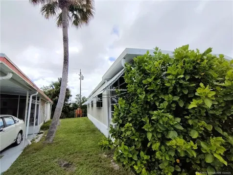 2540 SE Penny Lane Stuart FL 34994