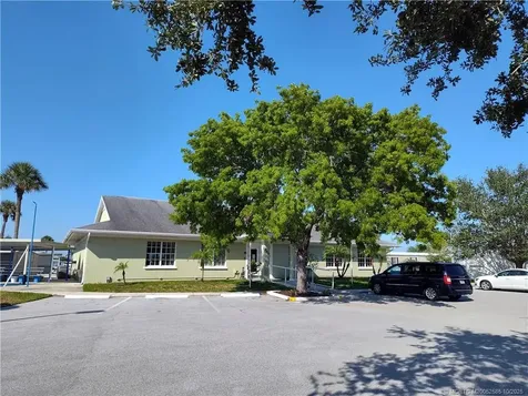 2540 SE Penny Lane Stuart FL 34994