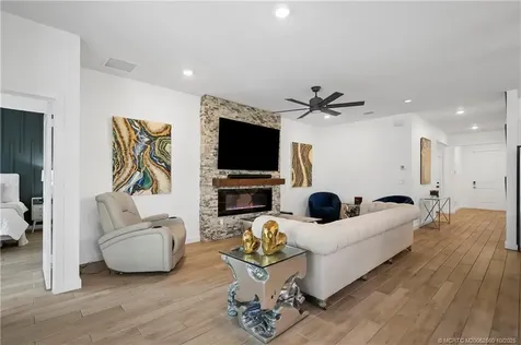 4591 NW Exchange Avenue Jensen Beach FL 34957