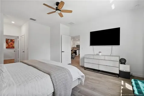 4591 NW Exchange Avenue Jensen Beach FL 34957