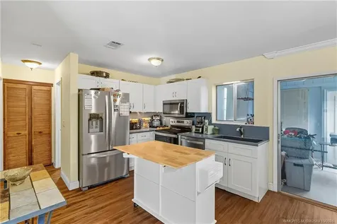 1842 SE Wexford Court Port St Lucie FL 34952