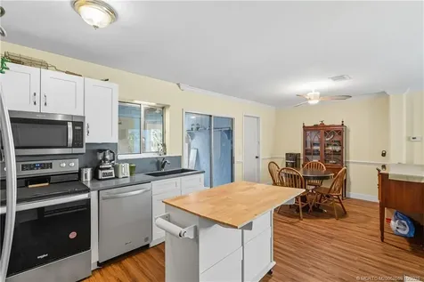 1842 SE Wexford Court Port St Lucie FL 34952