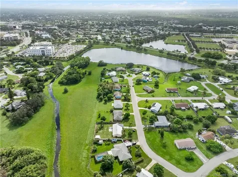 1842 SE Wexford Court Port St Lucie FL 34952