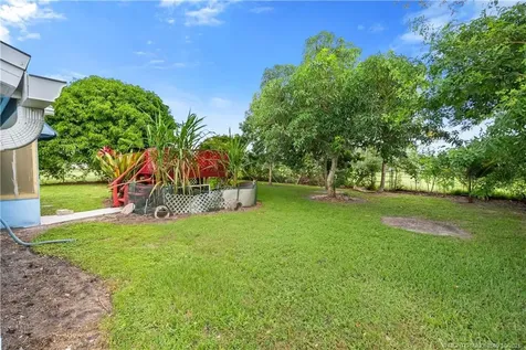 1842 SE Wexford Court Port St Lucie FL 34952