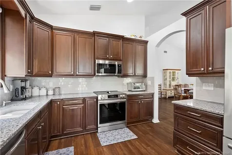 908 NW Mossy Oak Way Jensen Beach FL 34957