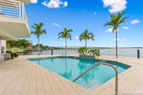 51 SE Seminole Street Stuart FL 34994