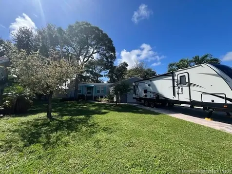 2555 Pga Boulevard Palm Beach Gardens FL 33410