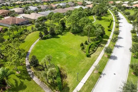 4313 Beauty Leaf Circle Vero Beach FL 32967