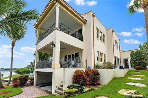 57 SE Seminole Street Stuart FL 34994