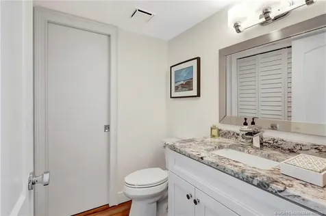 40 NE Plantation Road Stuart FL 34996