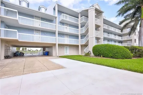 40 NE Plantation Road Stuart FL 34996