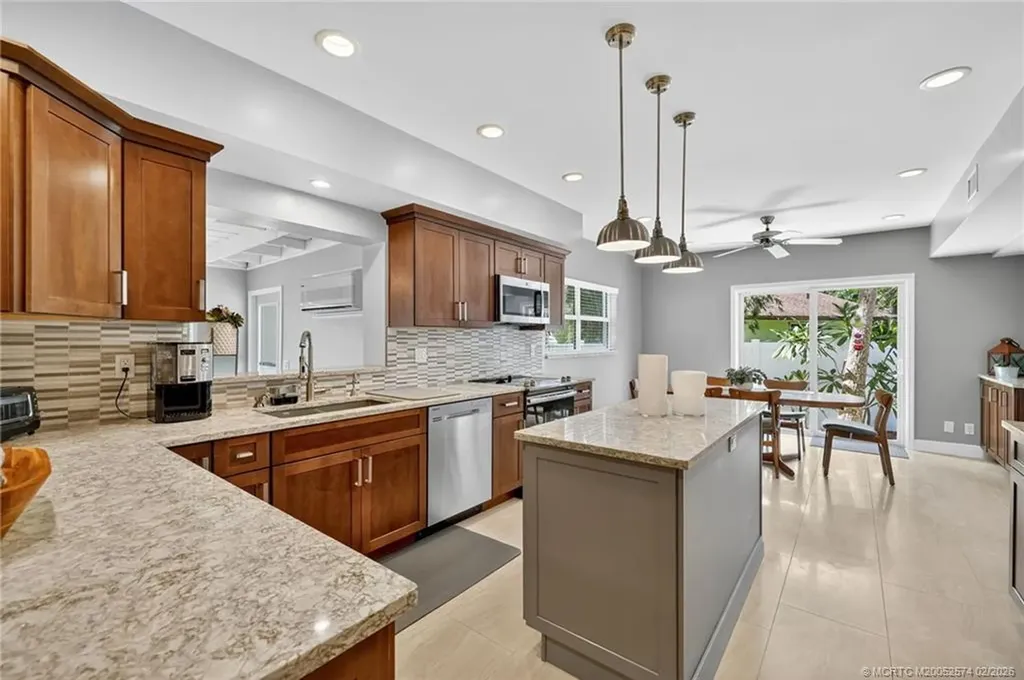 80 SE Saint Lucie Boulevard Stuart FL 34996