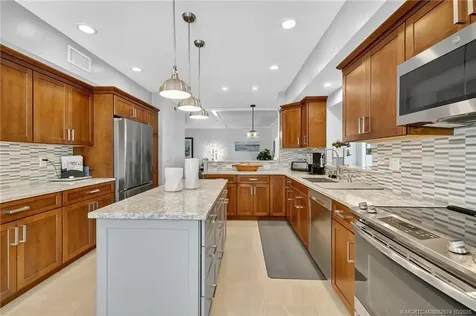 80 SE Saint Lucie Boulevard Stuart FL 34996