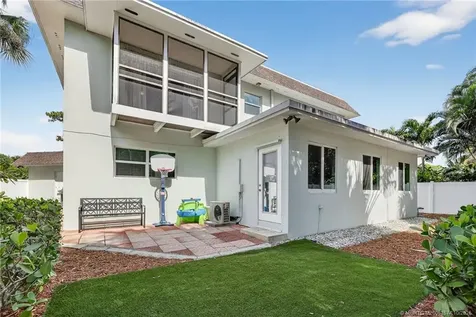 80 SE Saint Lucie Boulevard Stuart FL 34996