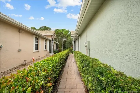 620 NW Red Pine Way Jensen Beach FL 34957