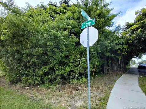 5470 SE Ebbtide Avenue Stuart FL 34997