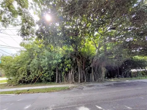 5470 SE Ebbtide Avenue Stuart FL 34997