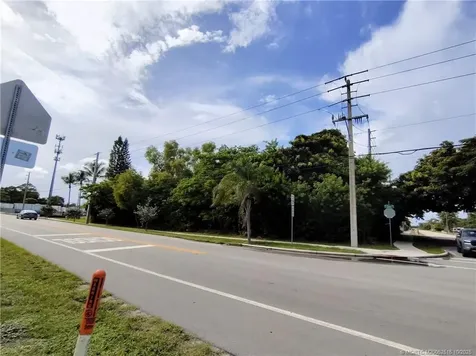 5470 SE Ebbtide Avenue Stuart FL 34997