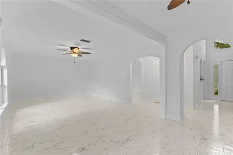 2452 SE Victory Avenue Port St Lucie FL 34952