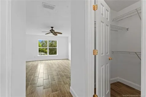 2452 SE Victory Avenue Port St Lucie FL 34952