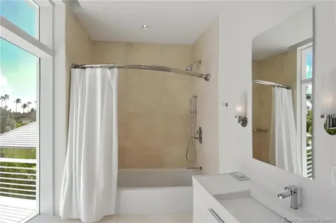 6900 SE Harbor Circle Stuart FL 34996