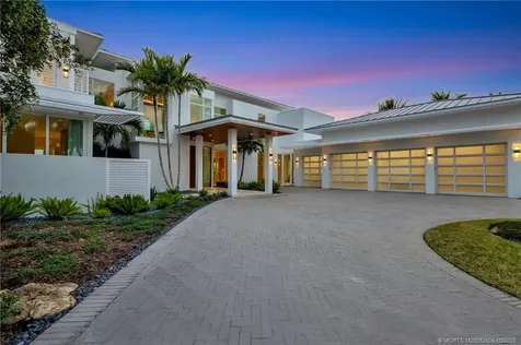 6900 SE Harbor Circle Stuart FL 34996