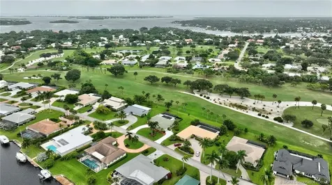 3353 SE Fairway E Stuart FL 34997