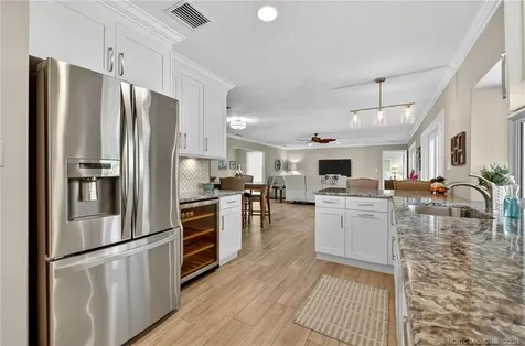 3353 SE Fairway E Stuart FL 34997