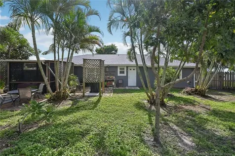 1871 SE Wexford Court Port St Lucie FL 34952