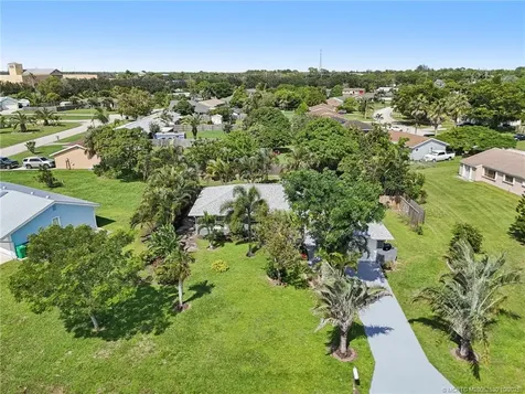 1871 SE Wexford Court Port St Lucie FL 34952