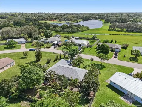 1871 SE Wexford Court Port St Lucie FL 34952