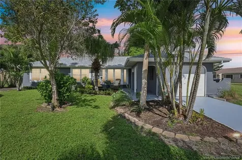 1871 SE Wexford Court Port St Lucie FL 34952